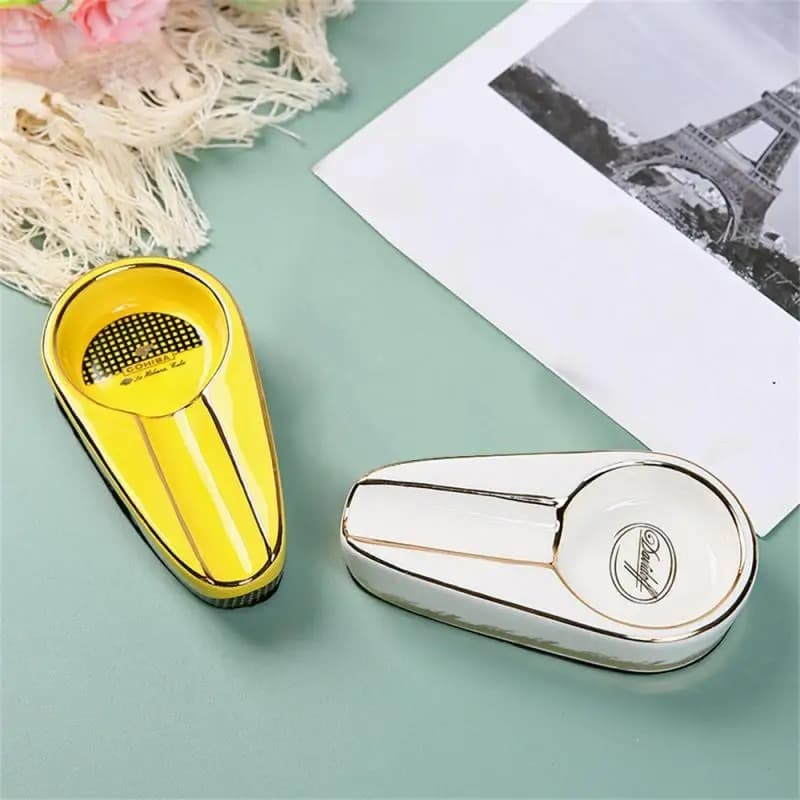 Klasyczna Ceramiczna Popielniczka